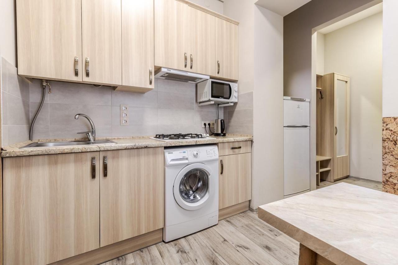 Creamy Apartment Lviv Exterior photo